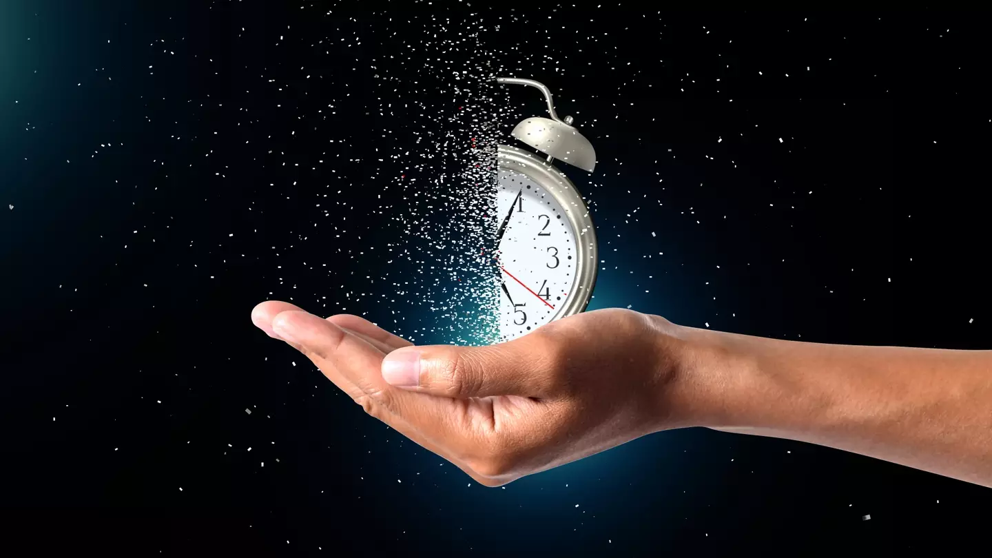 Time can be based on how particles affect each other, regardless of the distance between them.  (Getty Stock Images/ iNDU BACHKHETI)